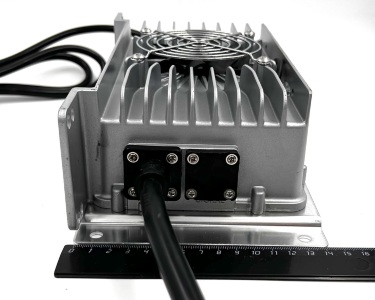 Зарядное устройство 28,8В 30A (8S LiFePO4) LFC1-2430A