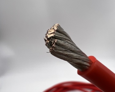 7AWG 12 мм² Медный провод в силиконовой изоляции (красный, UL3135) LFW-7R